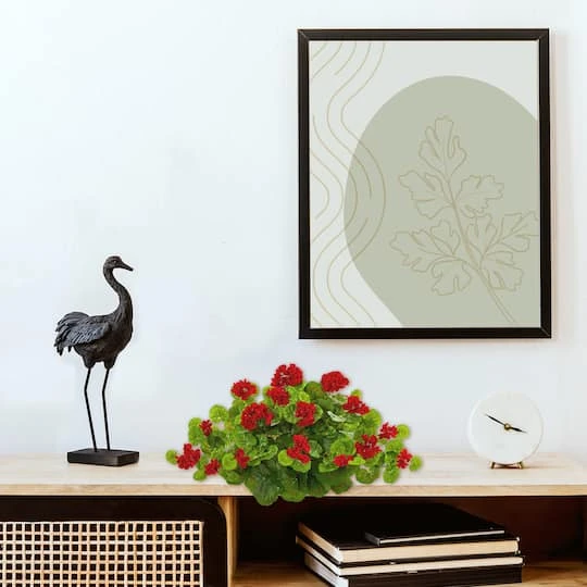 12" Geranium Ledge Plant 5 12" Geranium Ledge Plant - Image 4