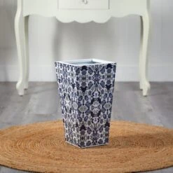 18" Oriental Blue And White Classic Metal Planter 9 18" Oriental Blue And White Classic Metal Planter -Flowers Michael Store D478452S 3