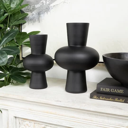 Black Glass Trumpet Vase Set 5 Black Glass Trumpet Vase Set - Image 3